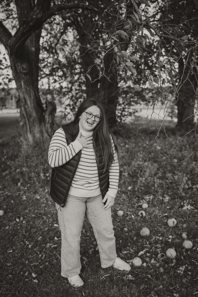 senior girl black and white photo taken at lake darling state park washington iowa