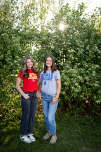 Bestie College Tee Photo Outdoors Floral Backdrop Iowa Senior Photographer