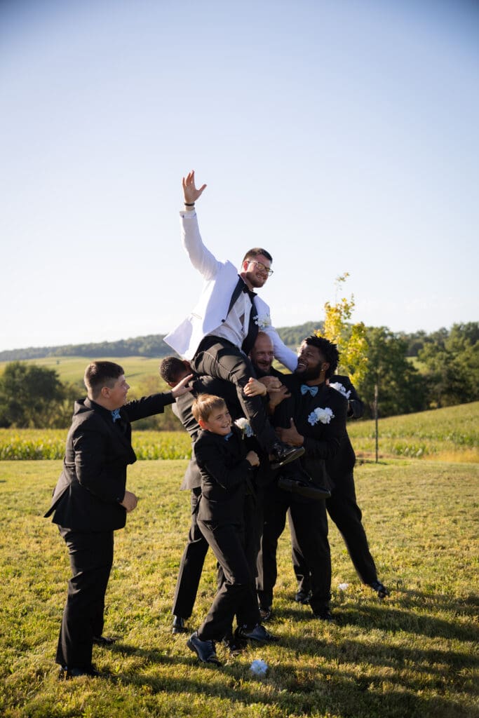 groom and groomsmen