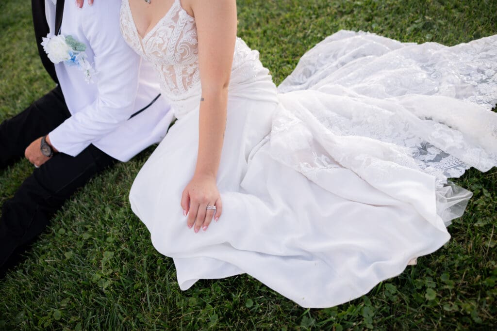 Wedding Photo  Bride and Groom Outfits